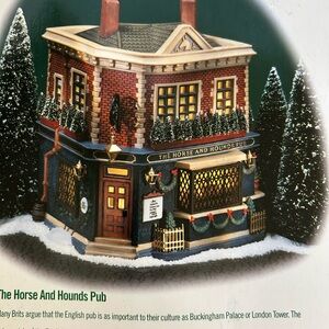 Department 56 The Horse and Hounds Pub Dickens Village Series Holiday Decor